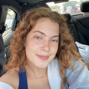 Meet your Posher, Lydia